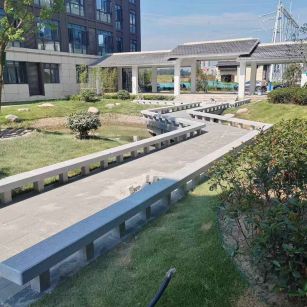 郴州 芝麻灰小区坐凳&栏杆安装效果