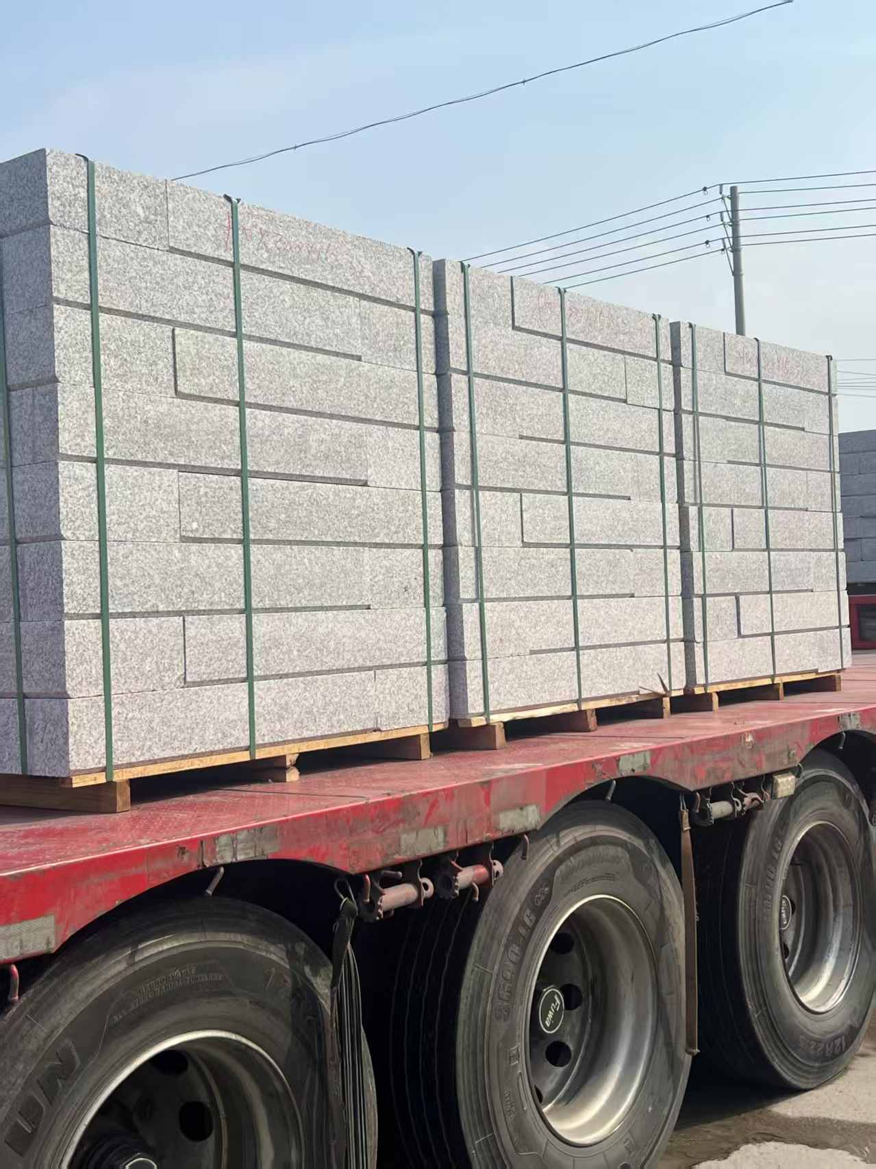 郴州 芙蓉白路沿石装车