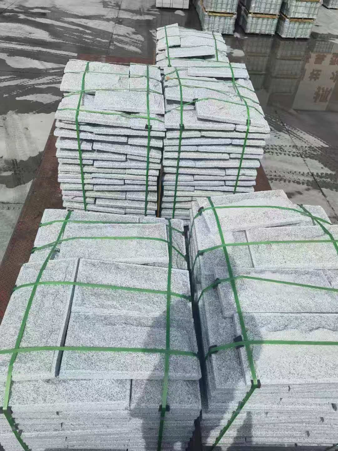 郴州 芝麻白蘑菇石装车出货